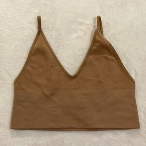 Aritzia Talula Toni Bra Top